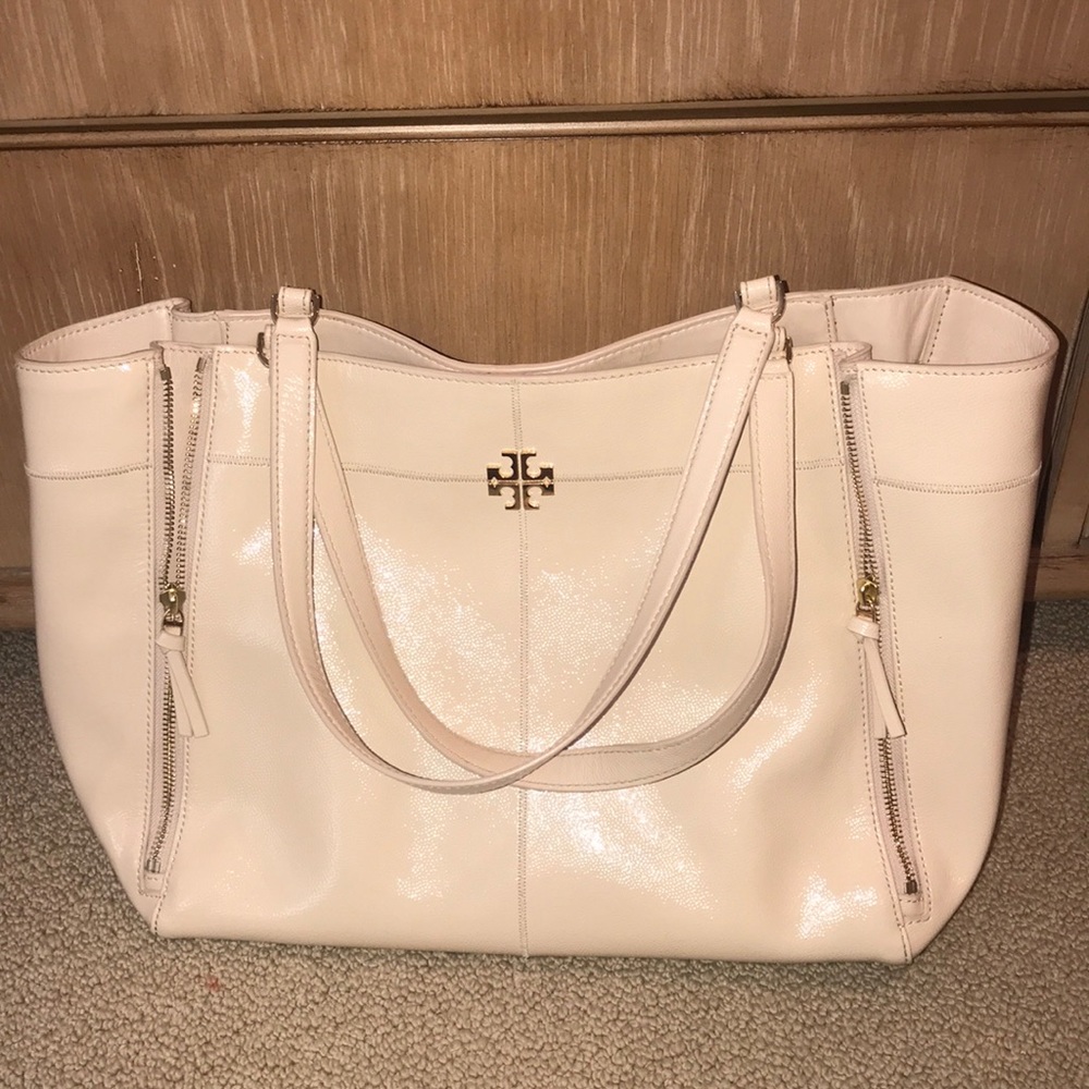 Tory Shoulder Bag